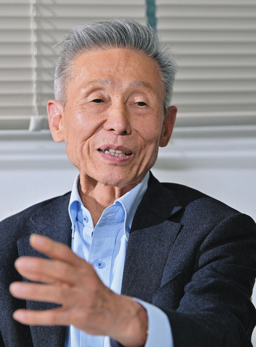 澤上篤人のインタビュー写真
